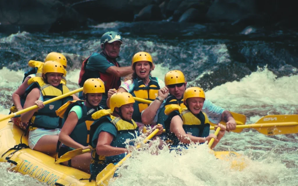 FULL DAY RAFTING RIO URUBAMBA + ZIP LINE